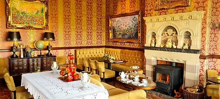 Camelot Castle Hotel