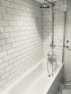 Camelot Castle Hotel