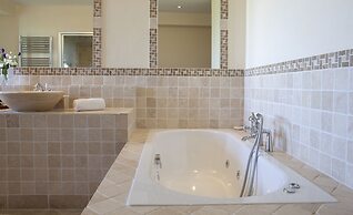 Camelot Castle Hotel