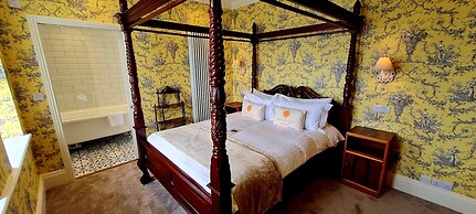 Camelot Castle Hotel