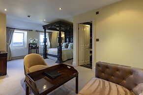 Camelot Castle Hotel