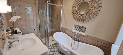 Camelot Castle Hotel