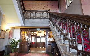 Camelot Castle Hotel