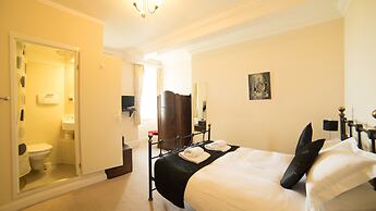 Camelot Castle Hotel