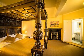 Camelot Castle Hotel