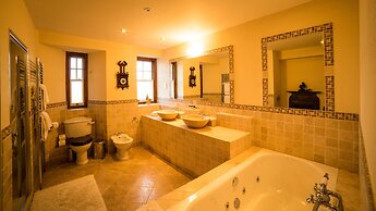 Camelot Castle Hotel