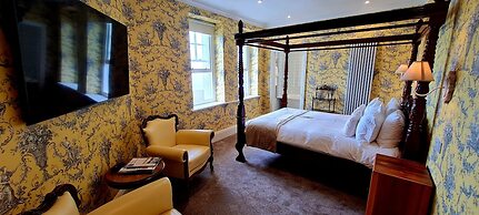 Camelot Castle Hotel