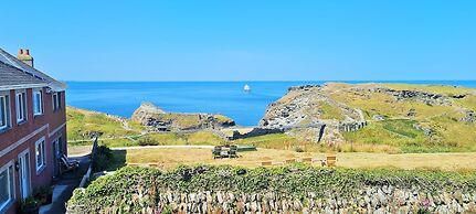 Camelot Castle Hotel