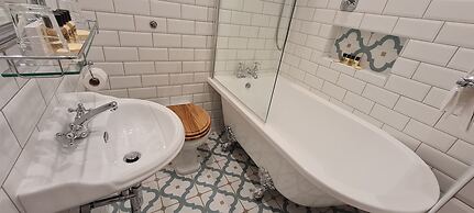 Camelot Castle Hotel