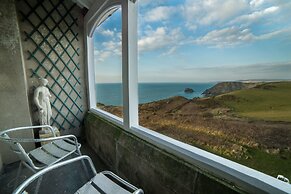 Camelot Castle Hotel