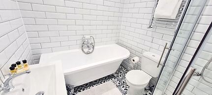 Camelot Castle Hotel