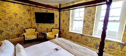 Camelot Castle Hotel