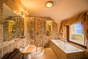 Camelot Castle Hotel