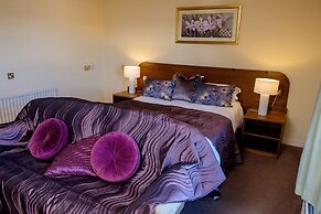 Charlemont Arms Hotel