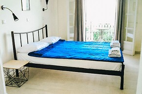 Avra Paradise Aparthotel