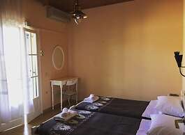 Avra Paradise Aparthotel