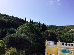 Avra Paradise Aparthotel