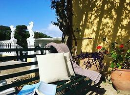 Avra Paradise Aparthotel