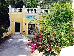 Avra Paradise Aparthotel