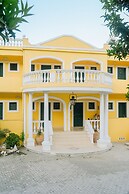 Avra Paradise Aparthotel