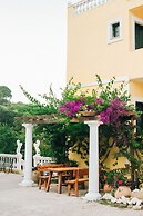 Avra Paradise Aparthotel