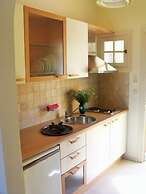 Avra Paradise Aparthotel