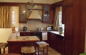 Avra Paradise Aparthotel