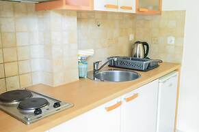 Avra Paradise Aparthotel