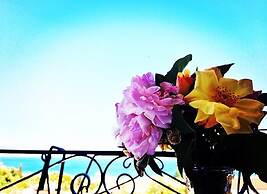 Avra Paradise Aparthotel