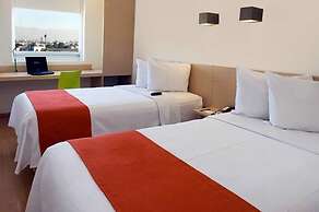 One Puerto Vallarta Aeropuerto