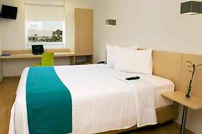 One Puerto Vallarta Aeropuerto