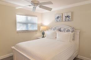 Dolphin Cove - Adults Only