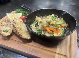 Dolphin Cove - Adults Only