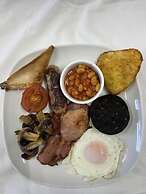 OYO Wave Crest Hotel