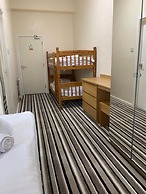 OYO Wave Crest Hotel