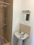 OYO Wave Crest Hotel