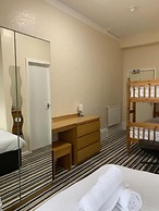 OYO Wave Crest Hotel