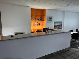 OYO Wave Crest Hotel