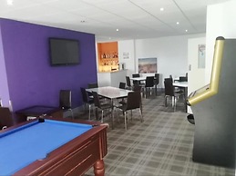 OYO Wave Crest Hotel