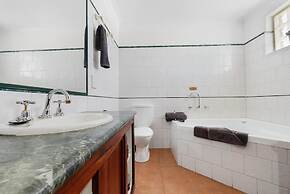 The Georgian Motor Lodge