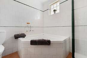 The Georgian Motor Lodge