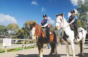 The Georgian Motor Lodge