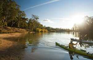 The Georgian Motor Lodge