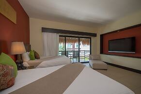 La Divina by Aldea Thai