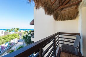 La Divina by Aldea Thai