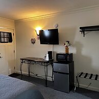 The Whitetail and Suites