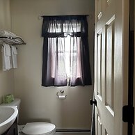 The Whitetail and Suites