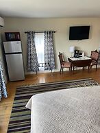 The Whitetail and Suites