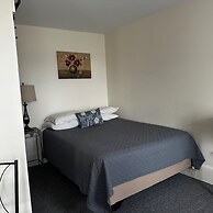 The Whitetail and Suites