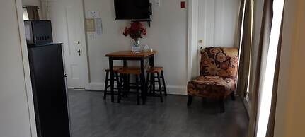 The Whitetail and Suites